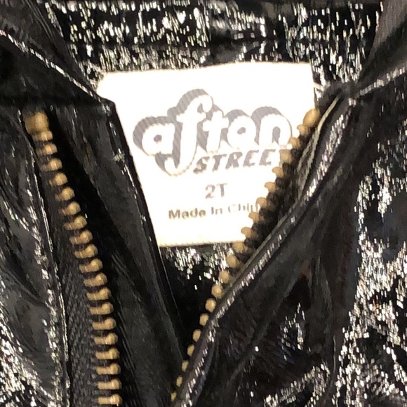 Aston Street raincoat - Picture 4 of 14